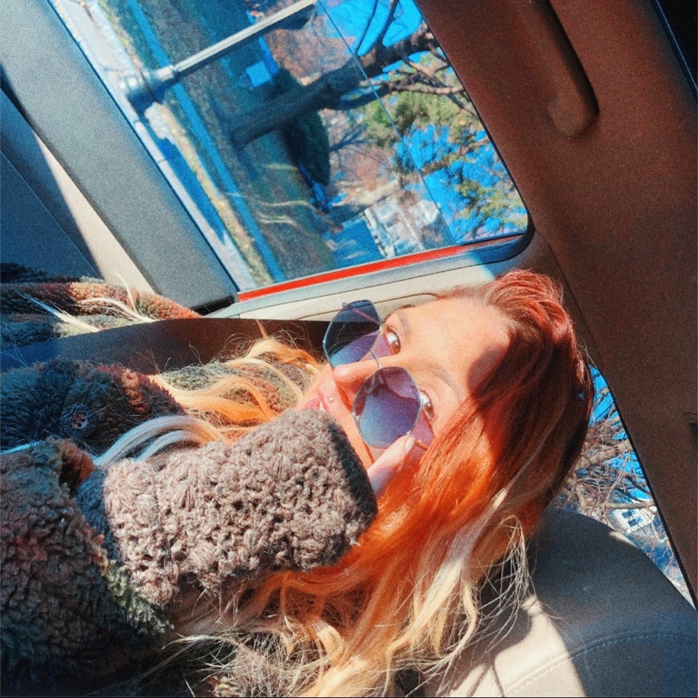 Meet your Posher, Haley